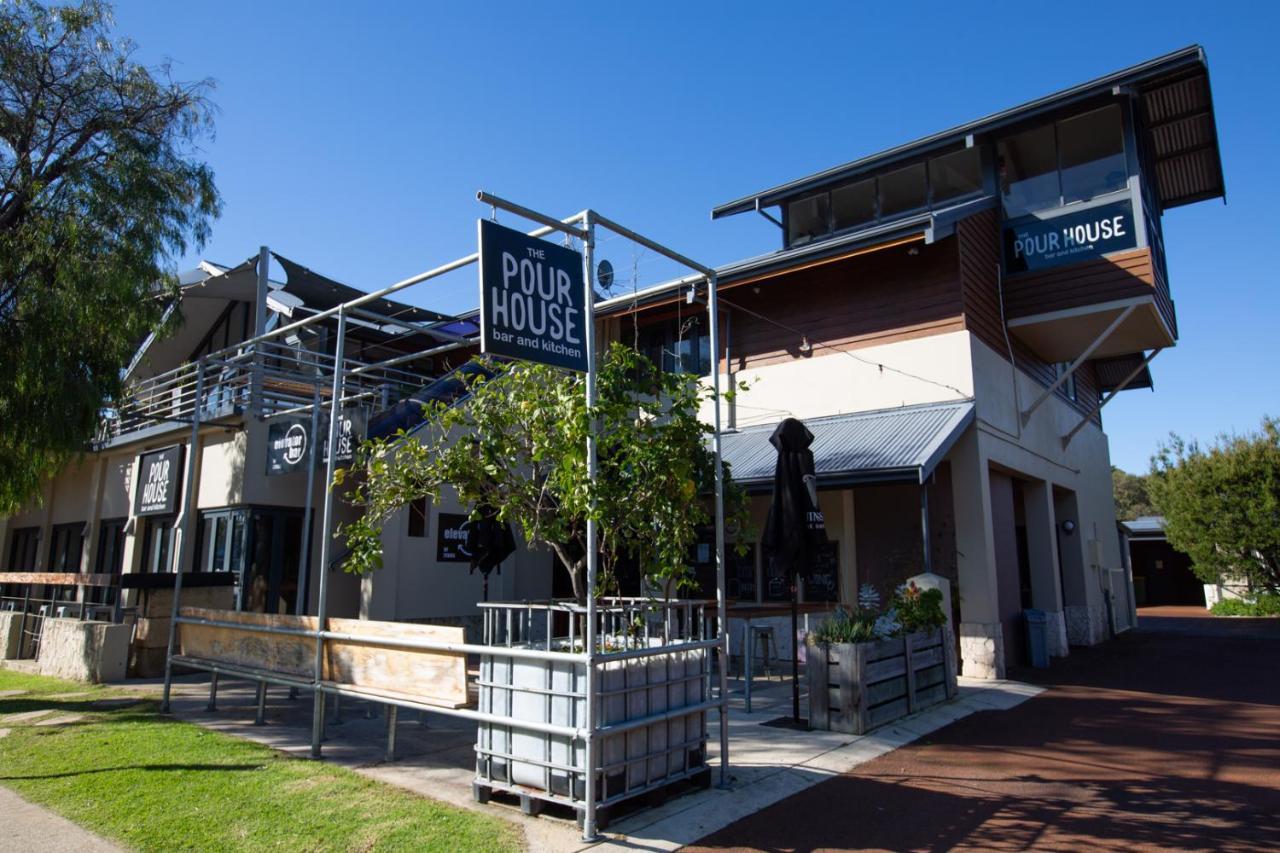 Dunsborough Apartments & Suites Buitenkant foto